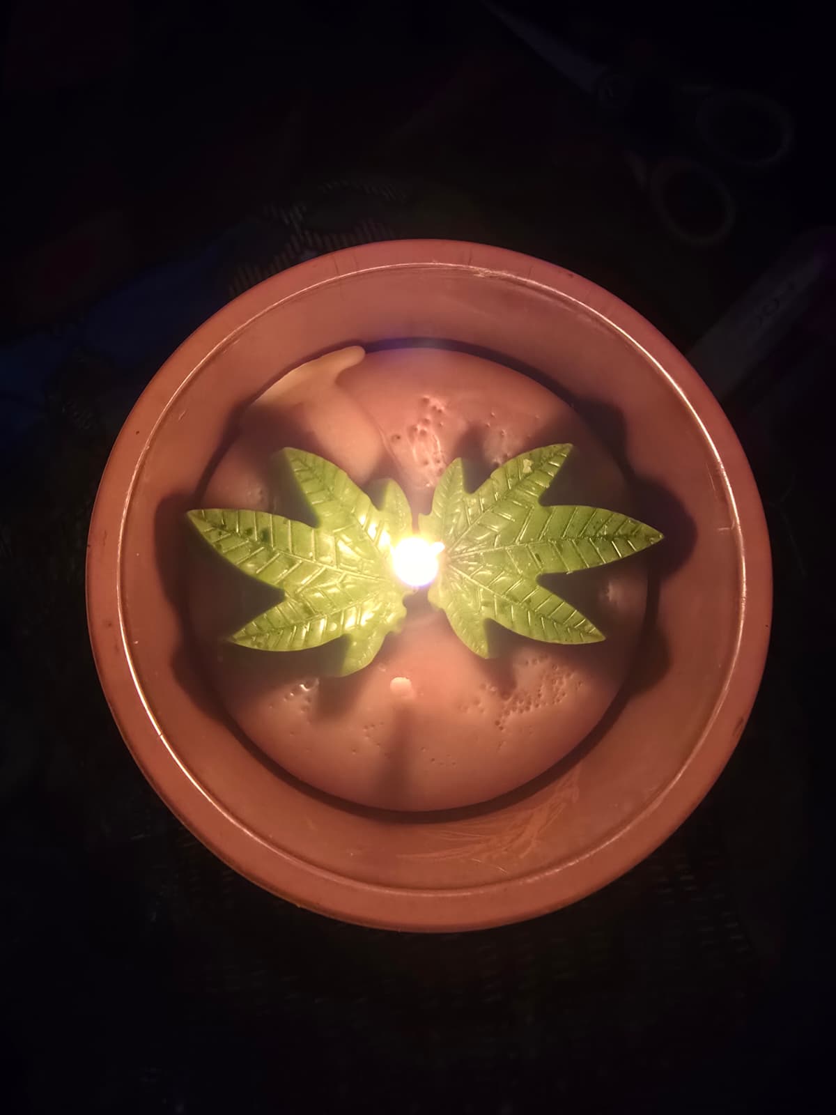 Smoker Dreamer Candle – Handmade Luxury Scented Candle for Relaxation & Home Décor